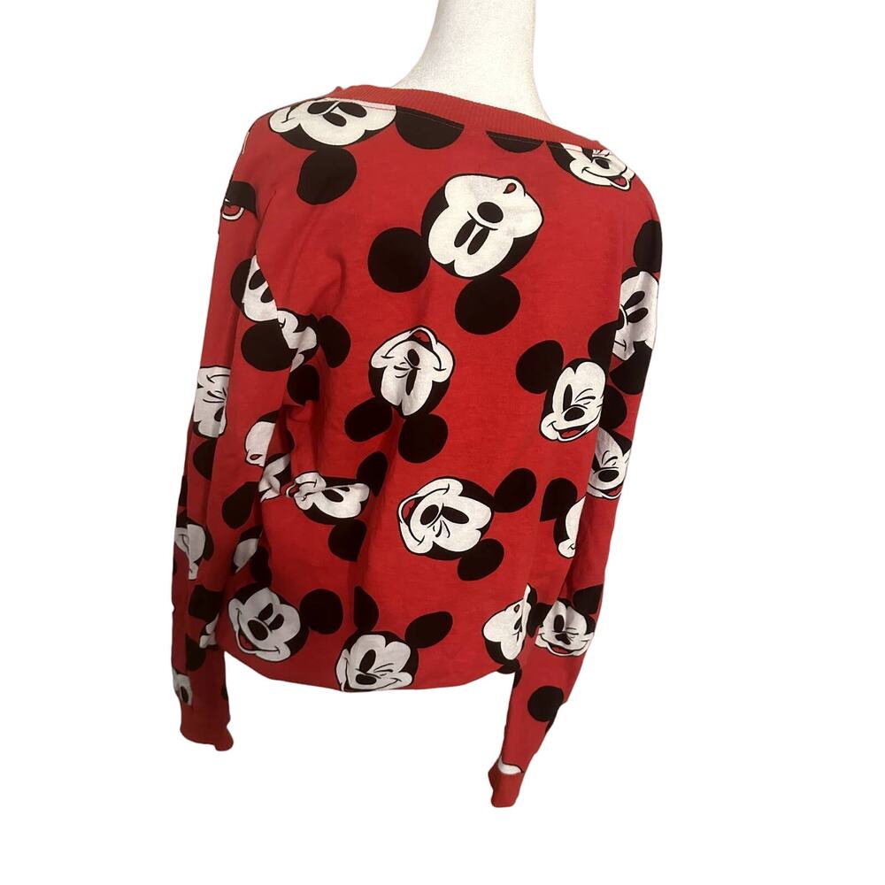 Disney Mickey all over Jersey!!!!!!!!  Too cute and warm!